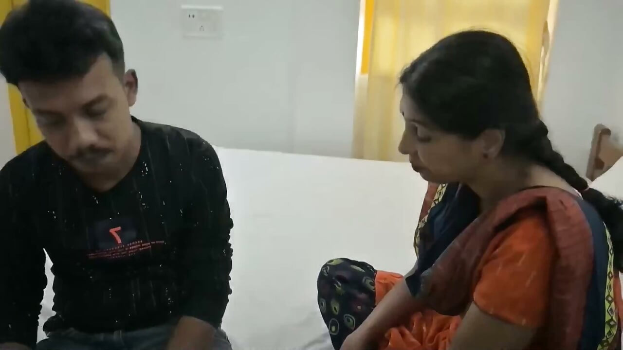 Room owner ki hot beti ko choda