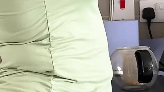 Die Kettle-herausforderung... Ich Konnte Es Nicht Halten Und Meine Hose Nass Machen