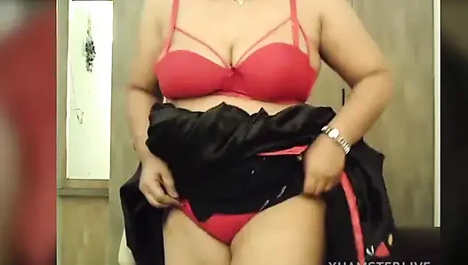 Pertunjukan live stripchat model telugu asal telugu