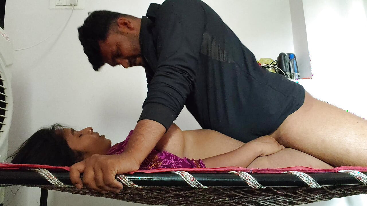 Gav ki ladki aaur pados ka ladka purane ghar me sex kar rahe he - desi girl xxx video hindi.