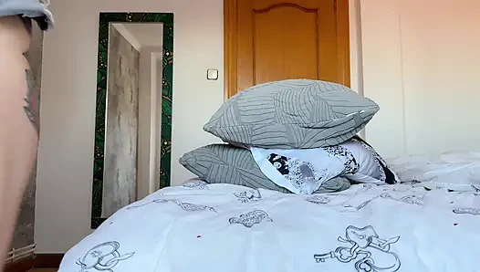 Aku masturbasi di rumah sahabatku!