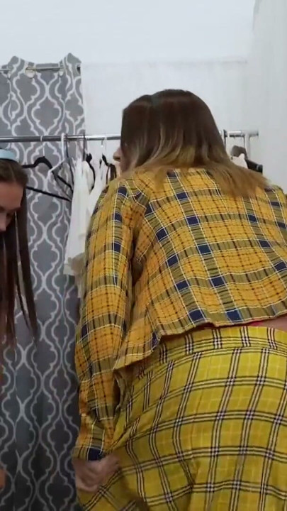 Black Friday Bölüm 1: BFFS ile Sınır Aşıldı, Aften Opal, Aubree Valentine & Chanel Camryn | Bölüm 1