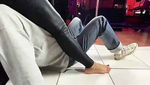 Goddess Kiffa and Mrpine1 - Facesitting