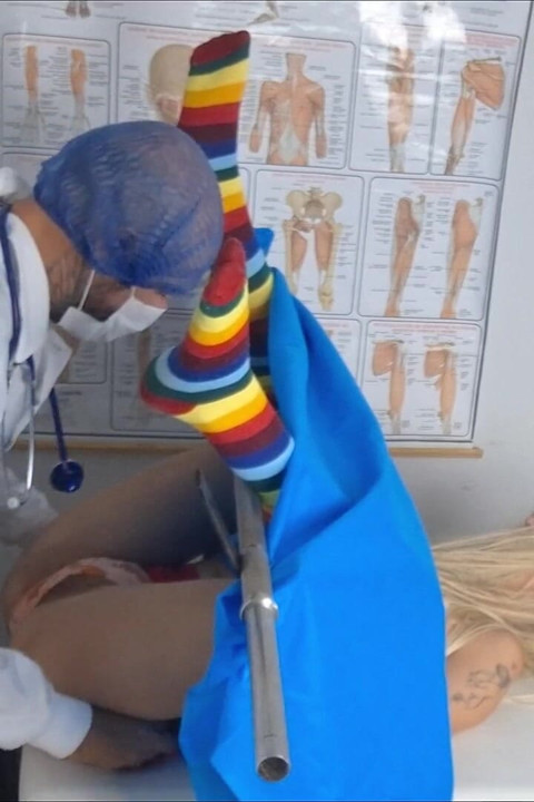 The Gynecologist Couldn't Oppose the Patient's Vagina!