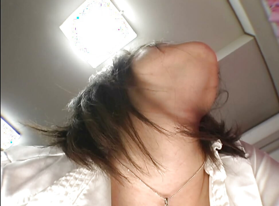 I'll just leave this video here of a woman I don't know coming all by herself.