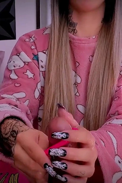 When We're Alone! I Make My Stepbrother Cum!