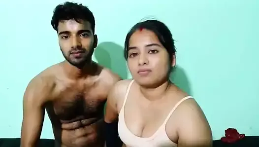 Desi xxx big boobs hot and cute bhabhi apne husband ke friend se chudai