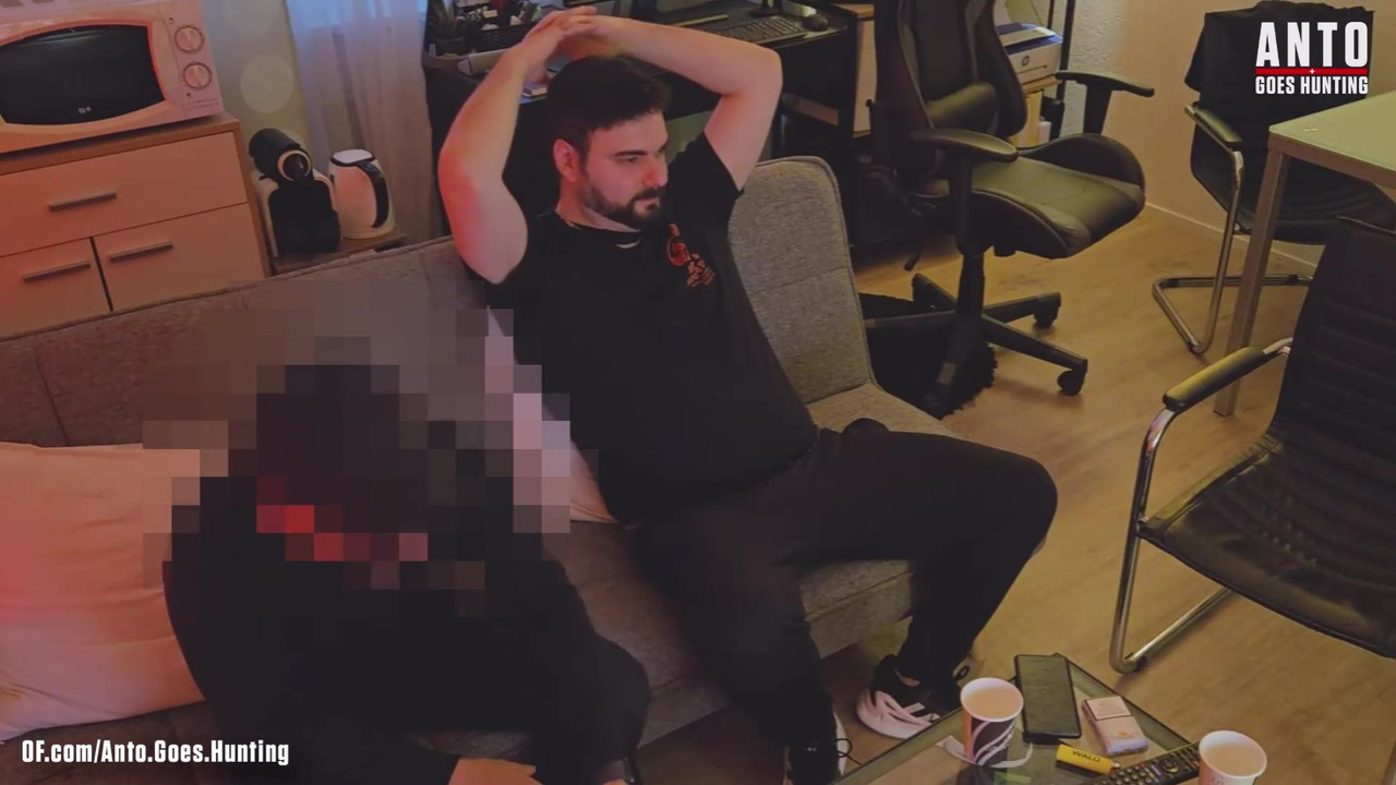 克里斯和史蒂文的首次3P当晚他们认识了对方