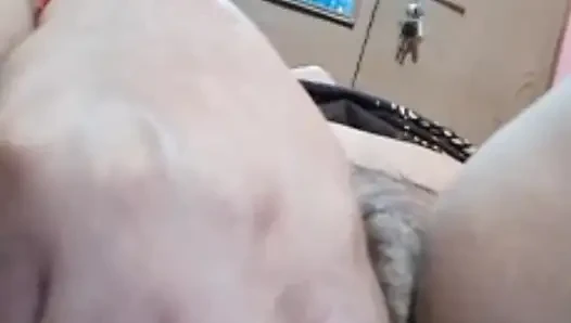 Akele me bhabhi Masturbation karte huye... pani nikal rahi h.. land ke liye tadapti huyi...