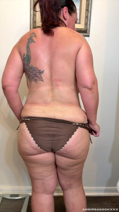 Day 1 ... Working on some bold sexy RETRO tanlines this summer!