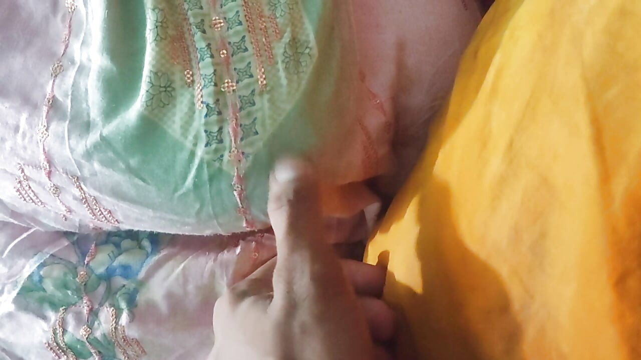 兄の妻と楽しんだよ。彼女は完全に満足している。