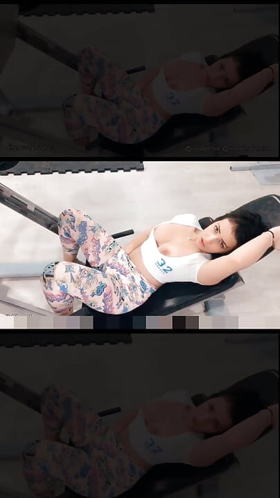 PUBLIC Hot sexy latina EMANUELLY RAQUEL FLASHING TITS AND SOME MORE AT THE GYM