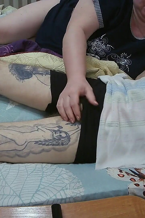 Mother-in-law Jerks off My Dick and Watches the Sperm Flow From the Penis