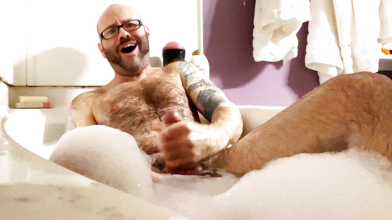 Rub a dub dub a handsome hairy horny daddy in the tub