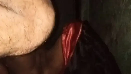 Bhabi ne baiya ke bal saf kiye fir chudai ki