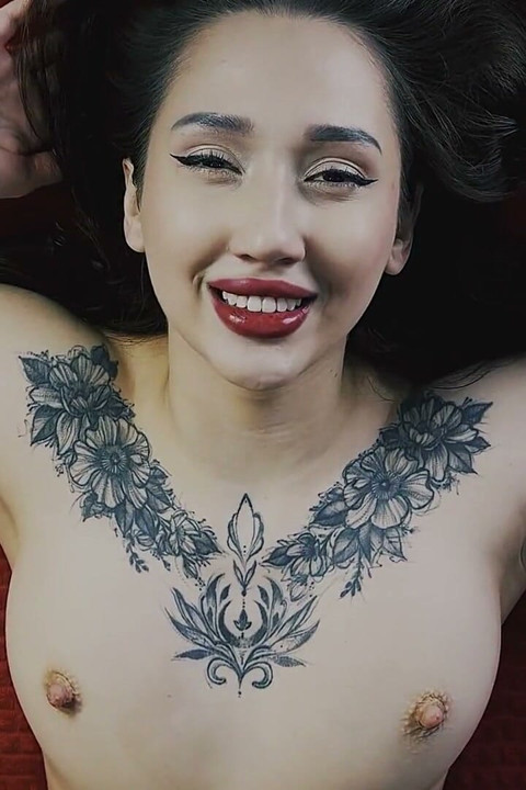 Fetiche facial 1000 y 1 emoción durante la masturbación y el orgasmo