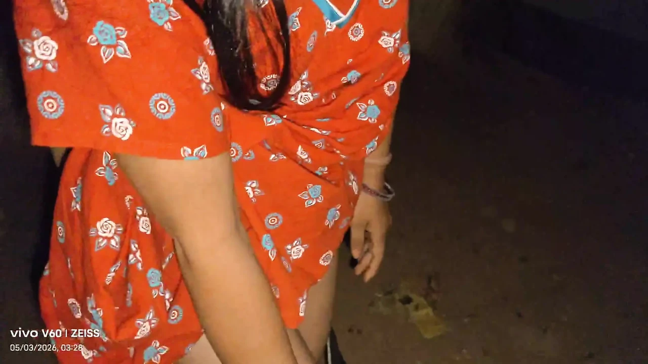 Bhabhi ko rat ke andhere mai choda