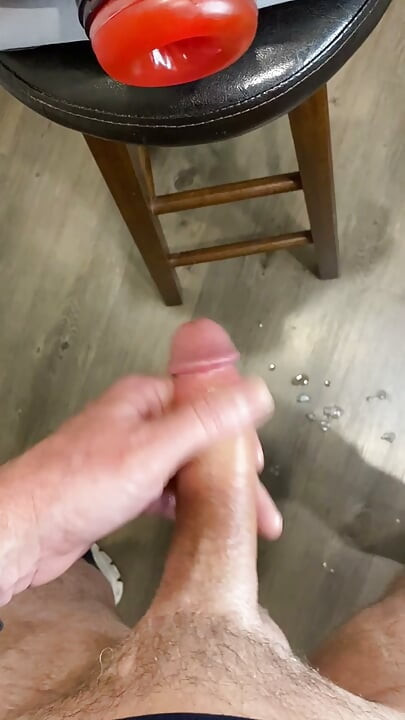 加特林玩具评论和第一人称视角演示与三次射精！