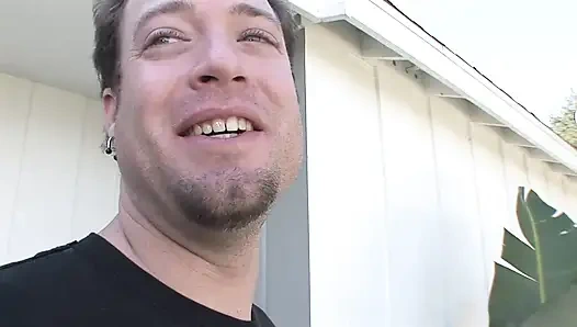 Ngentot anal untuk pantat si cewek muda rambut cokelat