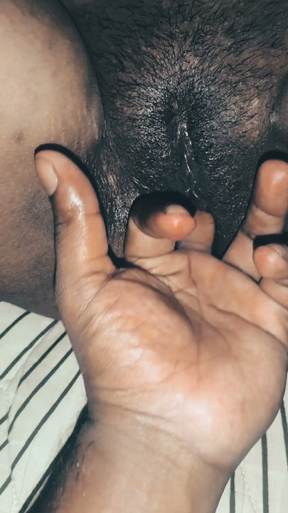 Dedando minha namorada na cama