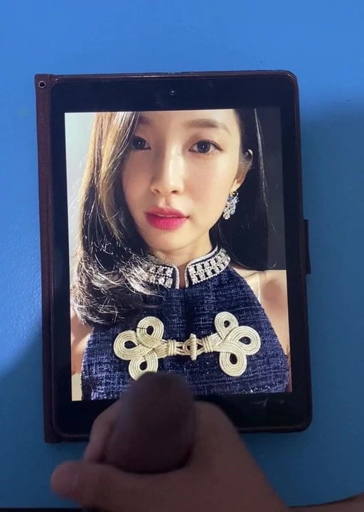 Oh My Girl Arin Cum Tribute 1