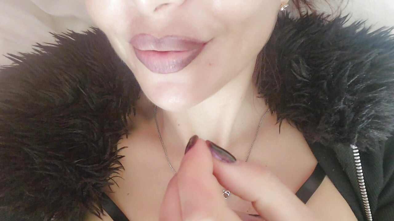 Huge burps and offenses from the beautiful sensual milf