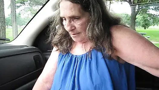got to mouth fuck my pimp husbands cock in the truck woo i got alot of over flow in my mouth full of cum