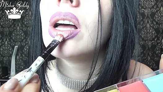 Серебряные сочные губы