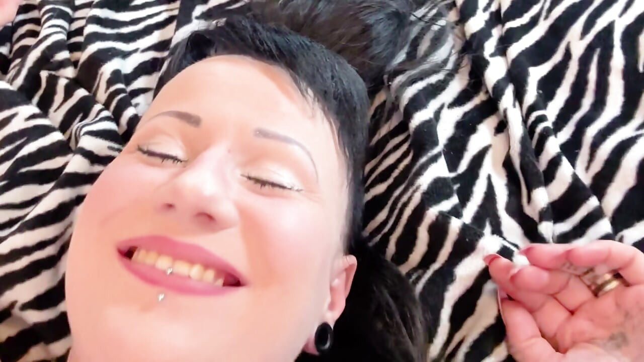 Eevi Petite Gonzo Hardcore Porn Compilation