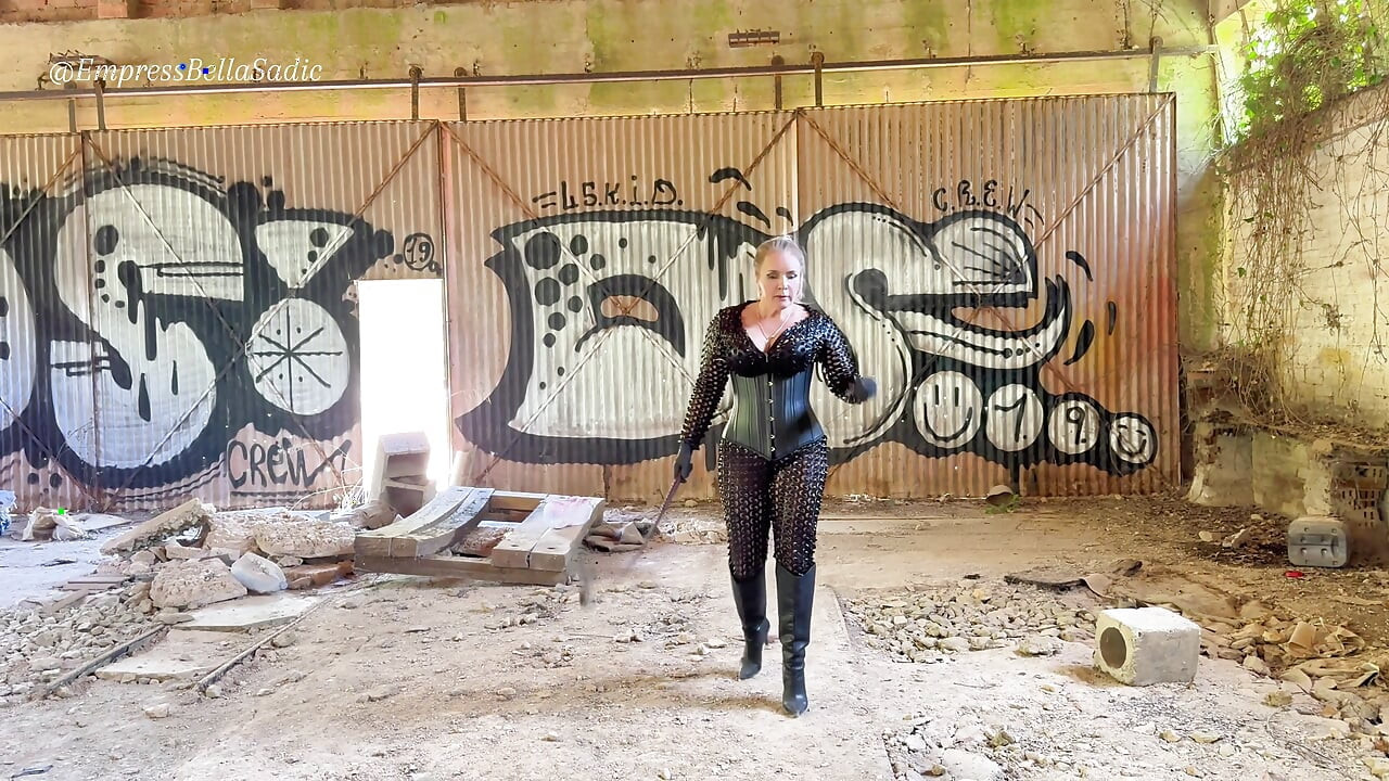 Empressbellasadic Punishing Human Toy