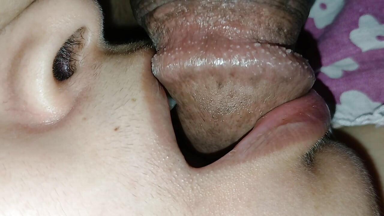 STEP SISTER IS RESTING IN HER ROOM AND HER OLDER STEPBROTHER PUTS HIS PENIS IN HER MOUTH