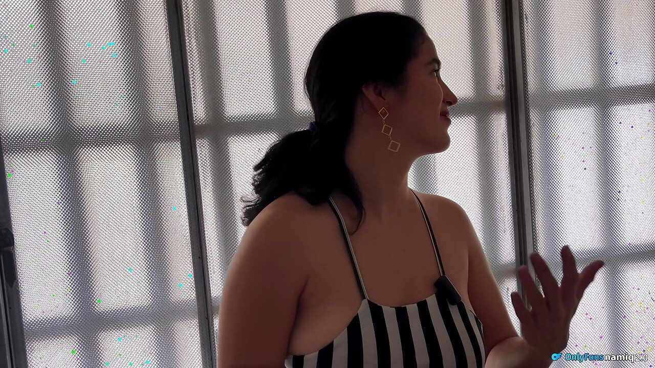 THE NEIGHBOR WANTED MY COCK IN HER ASS, SHE PAYS ME A COUPLE OF FAVORS