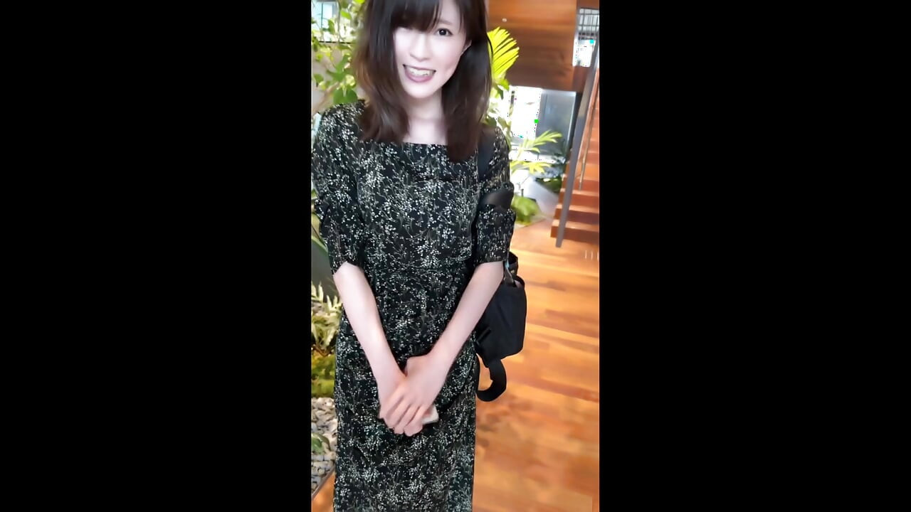 Partea 1 "Pune-l în spate" Sara (38), o singură care speră să rămână însărcinată pentru prima dată în 18 ani. Masiv pentru o femeie frumoasă matură care are o dorință sexuală de multe ori mai puternică decât sarcina