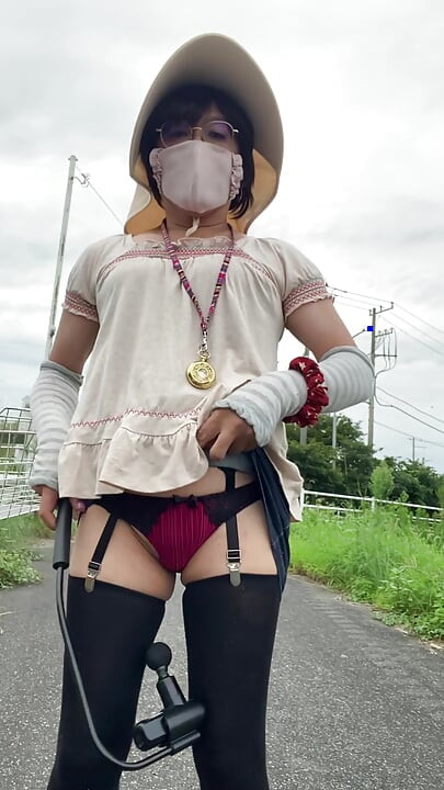 No310 Outdoor Masturbation in the Park