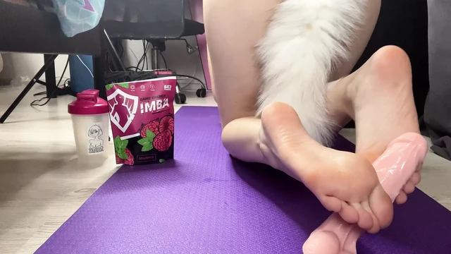 WHILE THERE WAS AN ANAL PLUG IN MY ASS, I FUCKED MYSELF WITH A DILDO