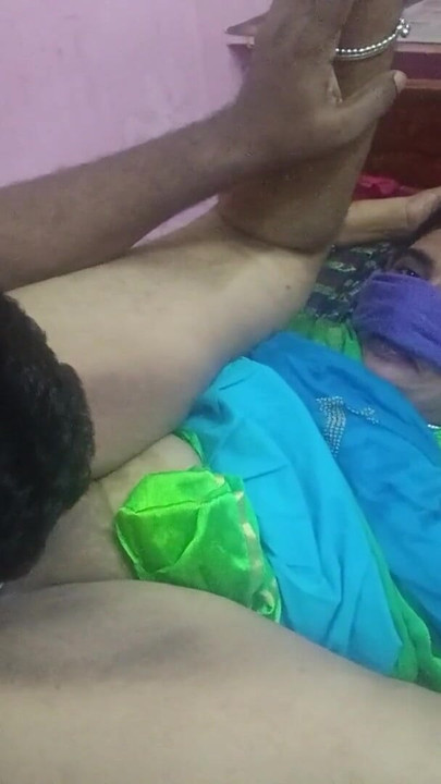 Moment cheie de la "Mătușa cu cur mare non stop toată noaptea, mătușa futută adoră futaiul toată noaptea"