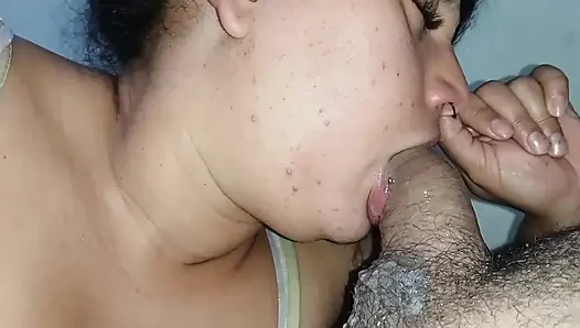 THE CUCKOLD MOANS FEELING THIS BLOWJOB SO EXTREME AND SO HOT