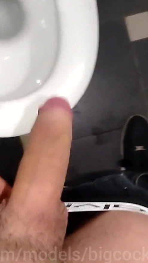 A handsome man with a big dick jerks off in a shopping mall with moans and screams | Clip 2
