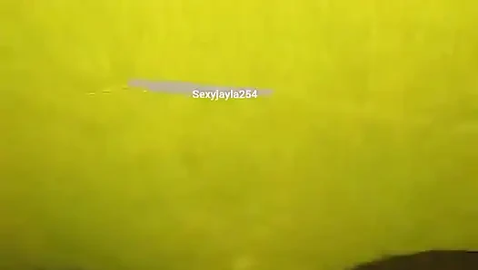 Yeni göt tıkacımı kullanarak göt deliğimi daha büyük bir yarak alması için eğitiyorum