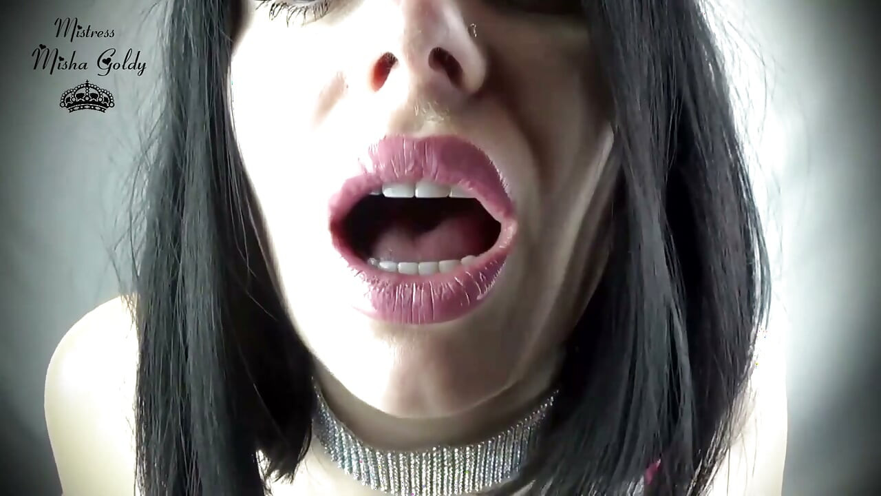 Let's fantasize about my sexy pink lips