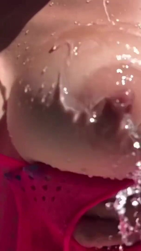 Italian Big tits Milf Artemisia Love Showing her juicy big boobs and making them bounce | Clip 1