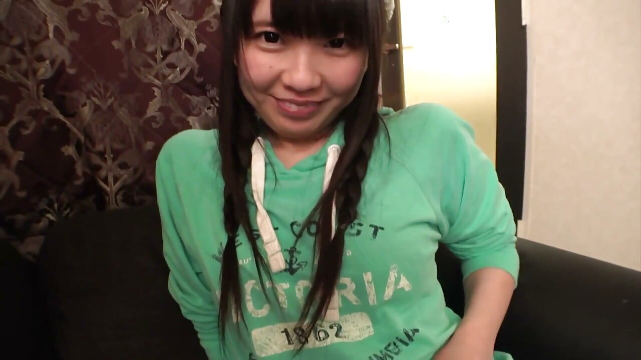 Height 132cm a student of a gymnastics club The moment of losing her virginity