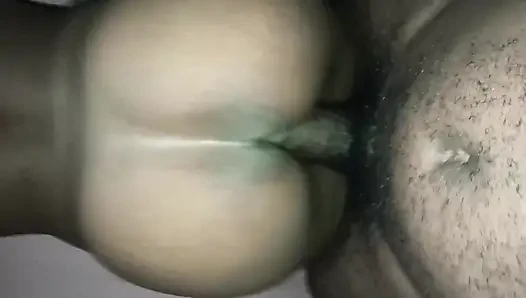 Ev Sahibi Evli Kadın Kiracı Tarafından Götünü Siktiriyor