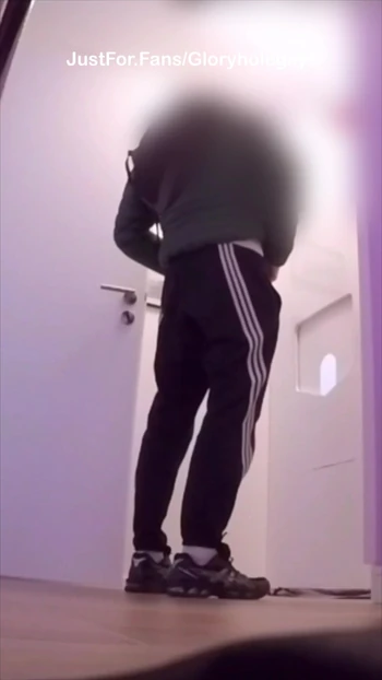Rough Gay Bro Craves It Raw – Double Load in a Threeway Gloryhole Session