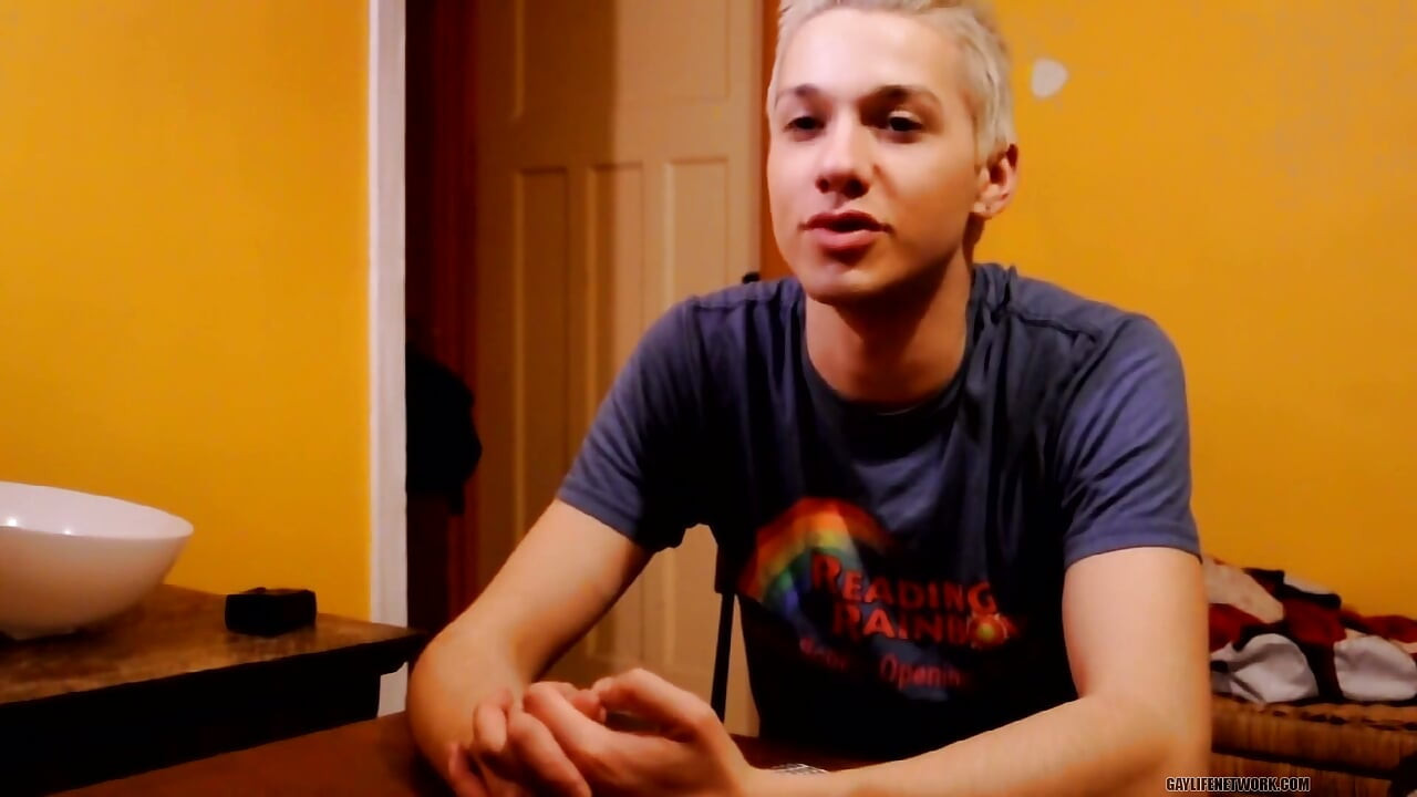 Chilling Out with Sexy Kevin