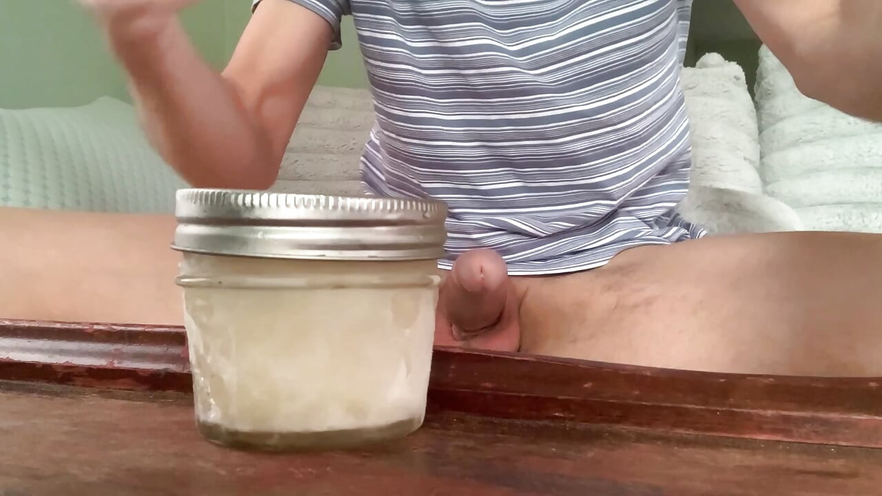 Fillingup jar with cum for wifey to swallow