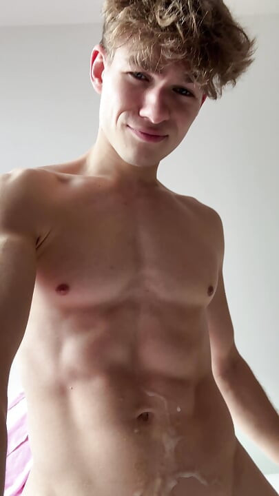 彼をフォローして、自分だけのカスタムを手に入れましょう