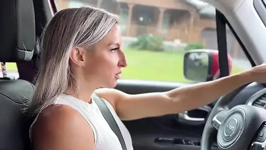 Lora Cross çok azgın