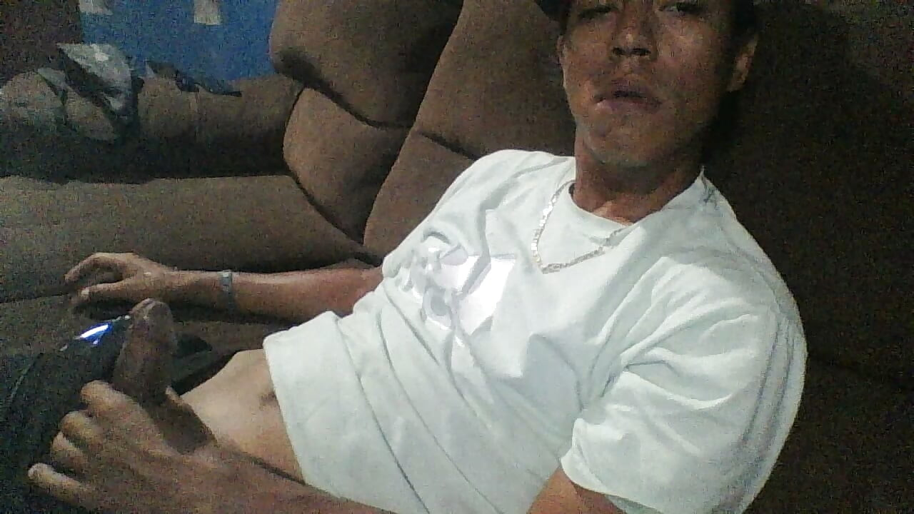 Saya Menghabiskan Waktu Menonton Banyak Pornografi Di PC
