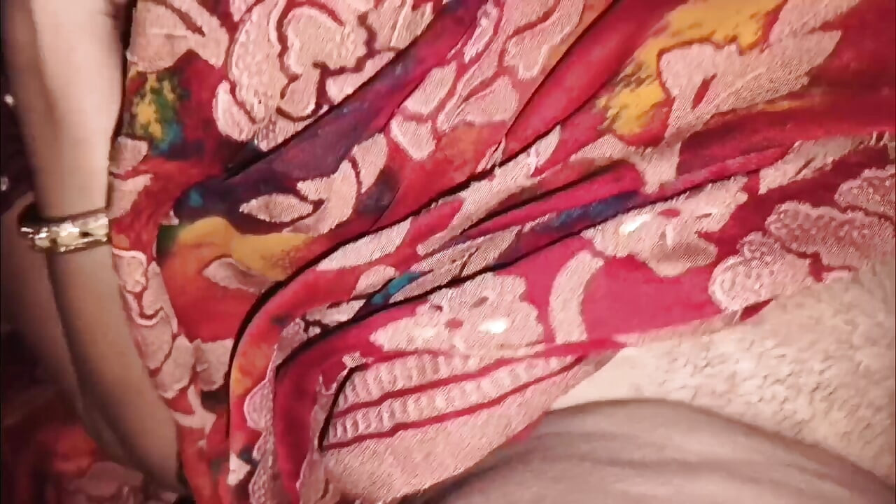Indian hot Bhabhi got fucked by her brother-in-law - Hindi Audio